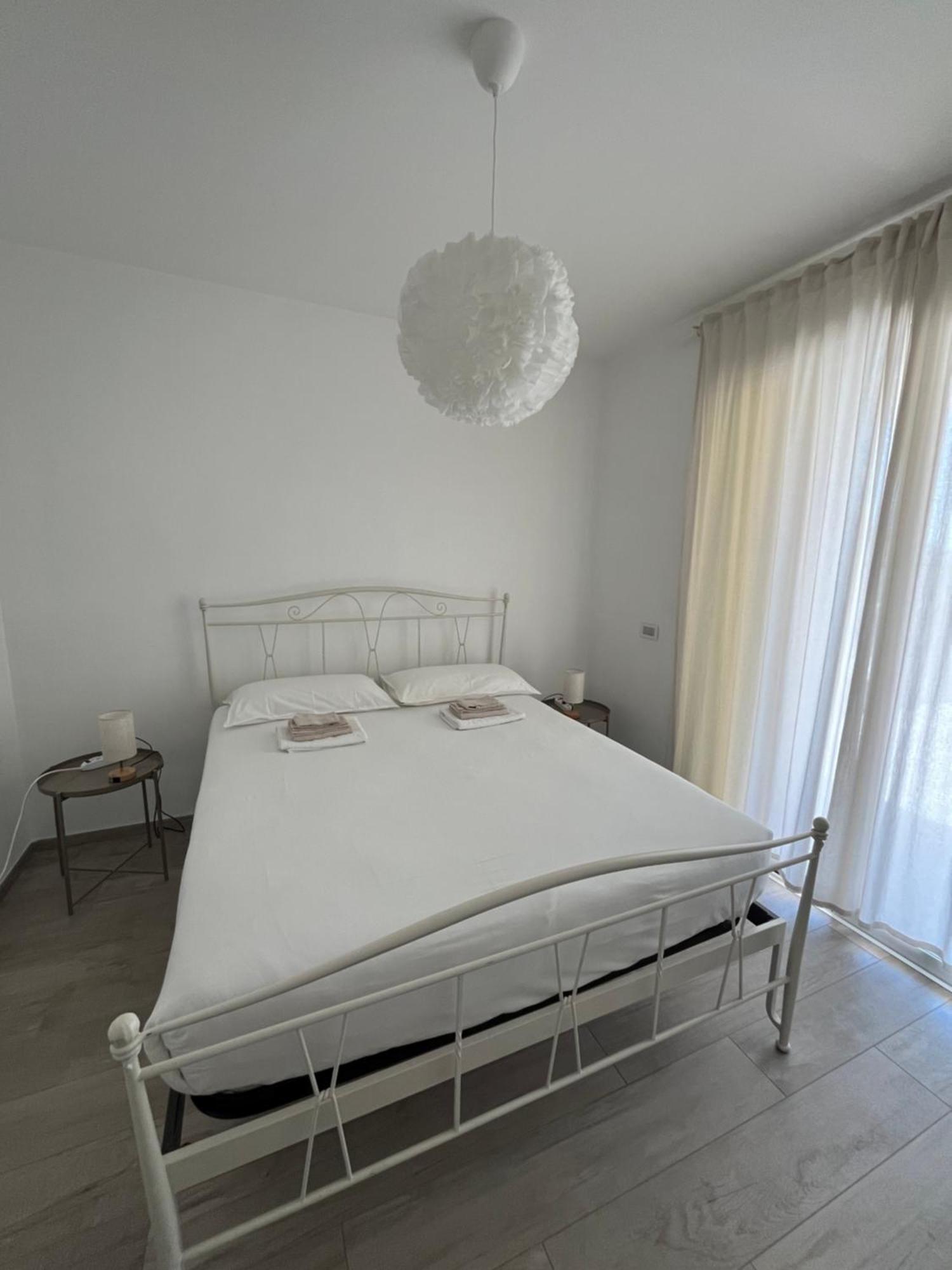 Villa Sole Arma di Taggia Eksteriør billede